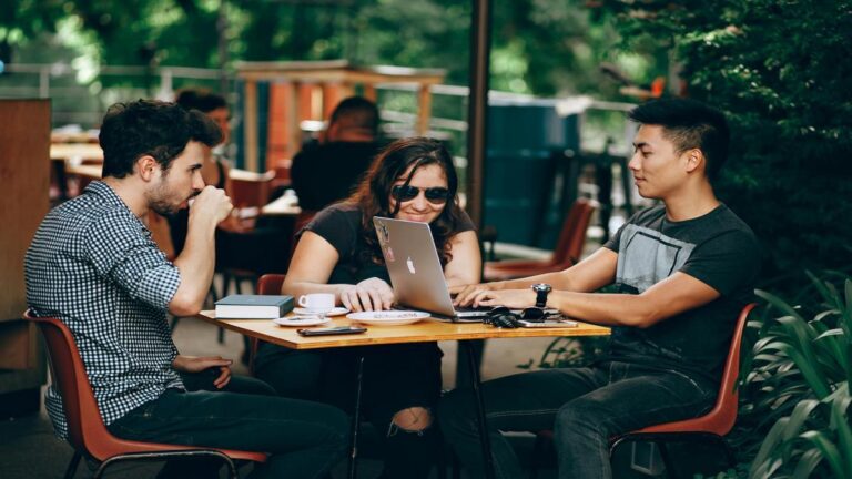 Planejamento de mudança para estudantes universitários